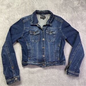 New Look Kids Jean Jacket Size L Blue Denim Long Sleeves Pockets Cotton‎ Spandex
